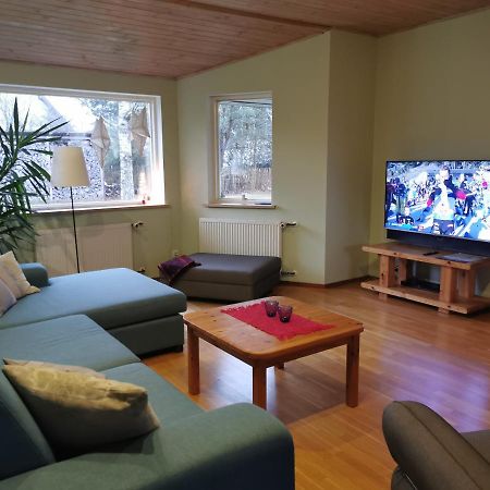 Kaare Guesthouse Viljandi  Exteriör bild