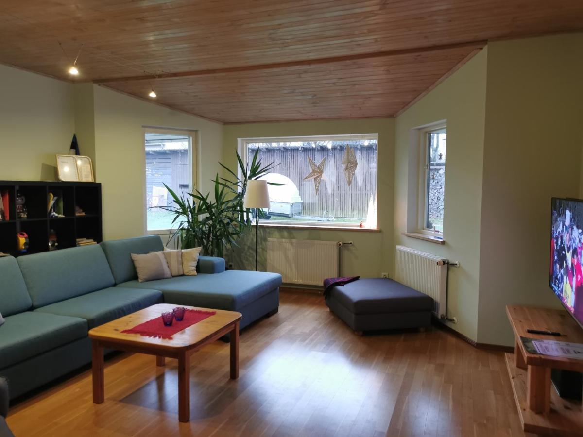 Kaare Guesthouse Viljandi  Exteriör bild