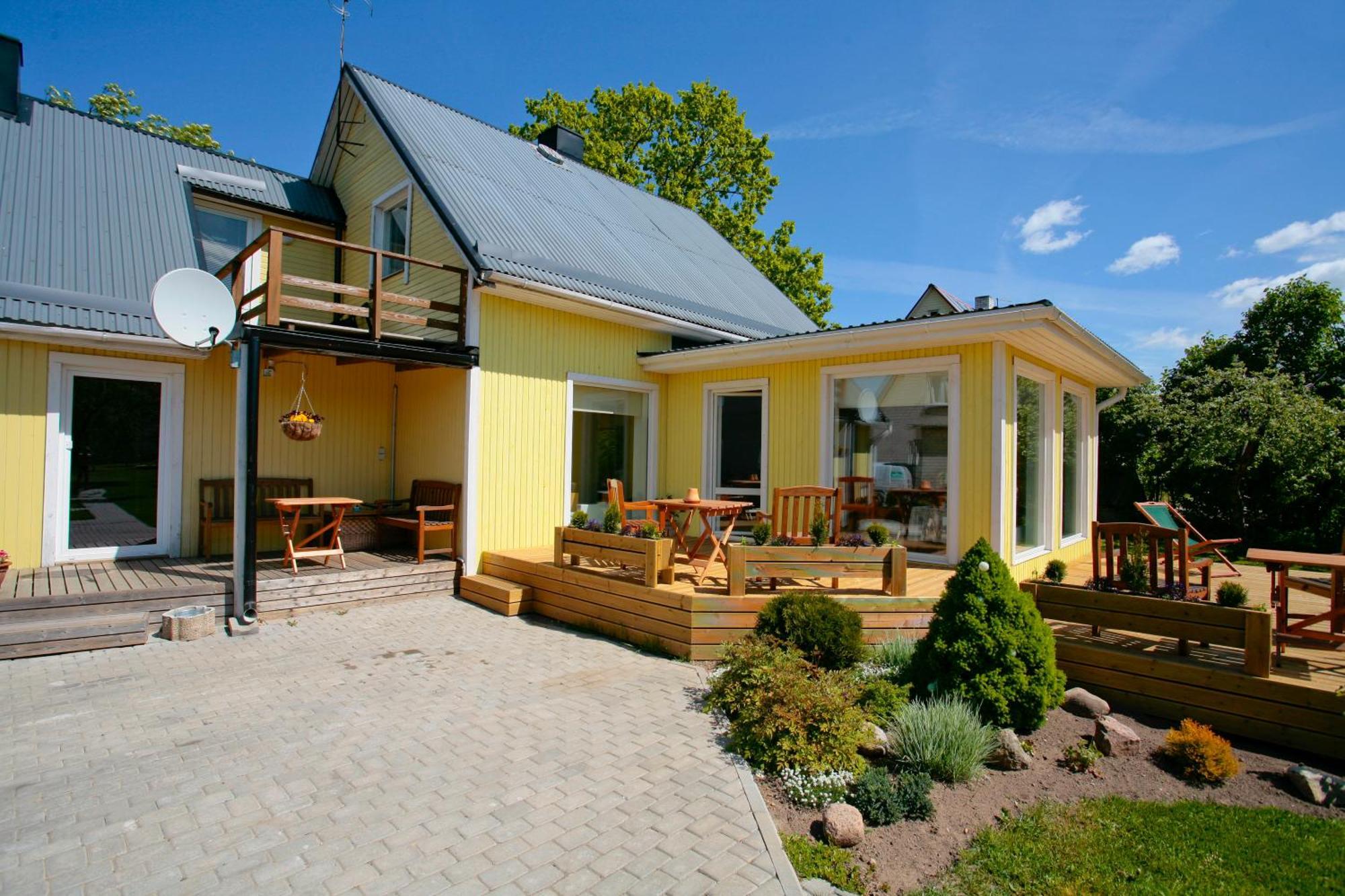 Kaare Guesthouse Viljandi  Exteriör bild